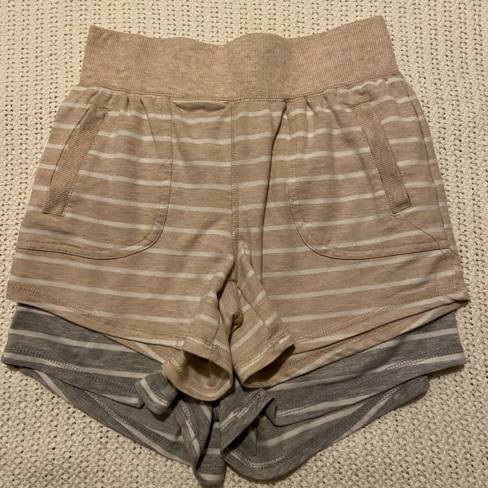 Comfy leisure shorts.